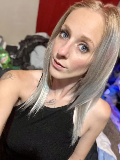 Photo of model @redneckbarbie92