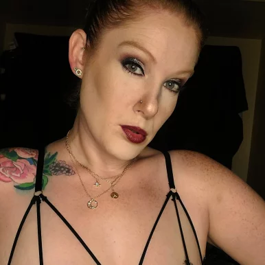 Photo of model @redridinggood6969