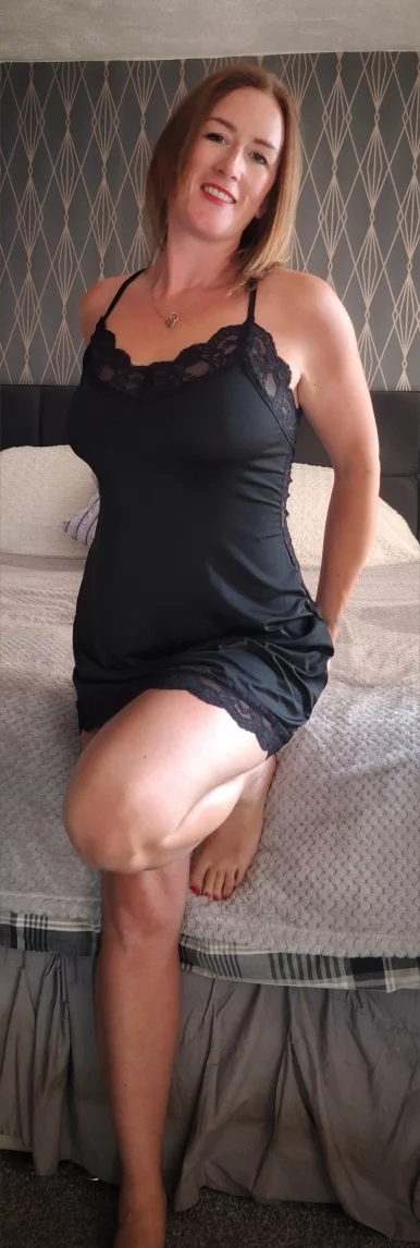 Photo of model @redvixen40