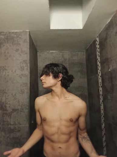 Photo of model @reen236