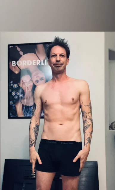 Photo of model @richblackrose