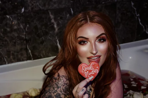 Photo of model @rileyxmaude