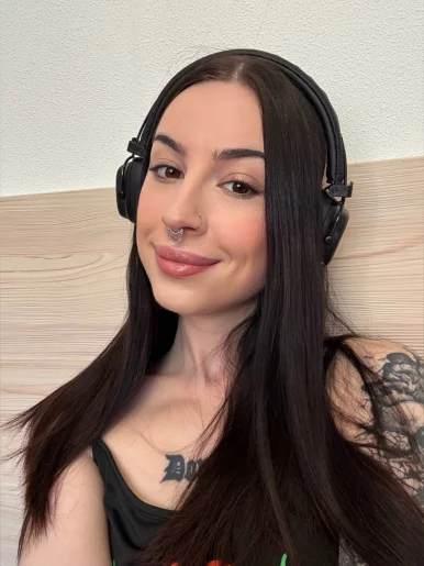 Photo of model @rock_n_roll_angel_free