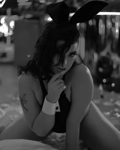 Photo of model @rogu3_qw33n