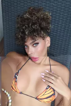 Photo of model @romyabergel