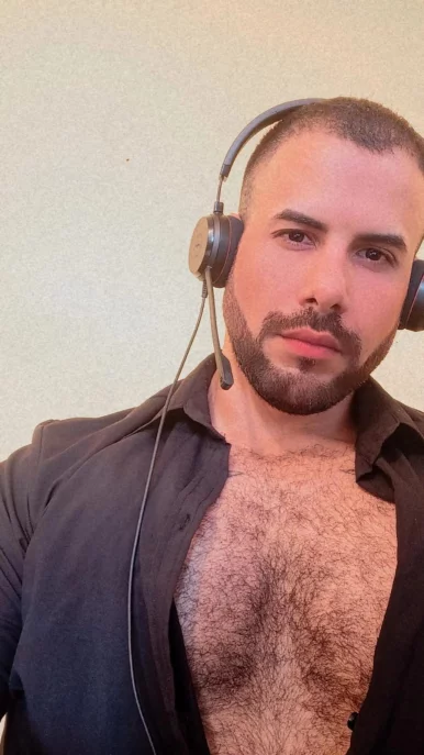 Photo of model @rope3430