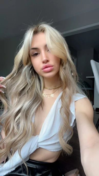 Photo of model @rorisplaydiary