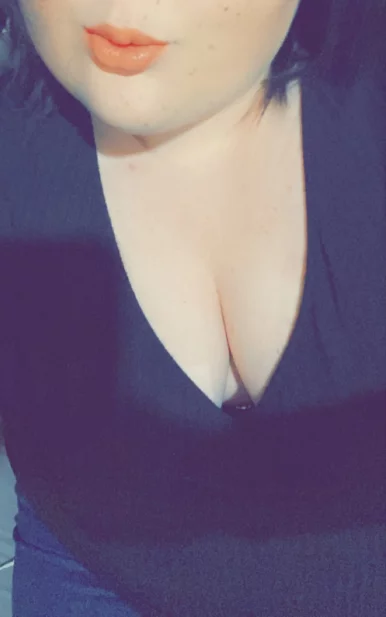 Photo of model @rosie15337