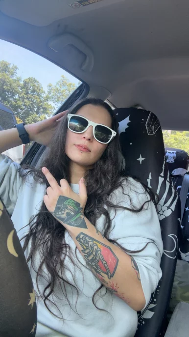 Photo of model @rottenrobin