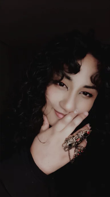 Photo of model @royaljestie