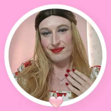 Photo of model @rubberloralei