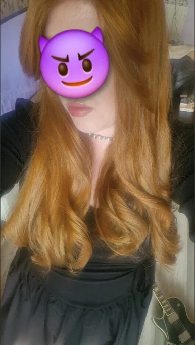 Photo of model @rubyredxox