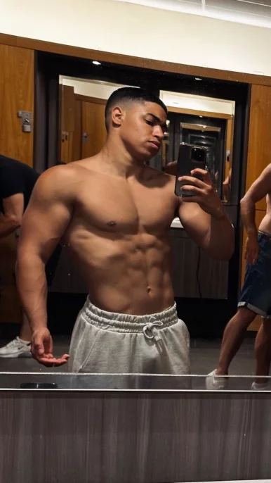 Photo of model @saalaah