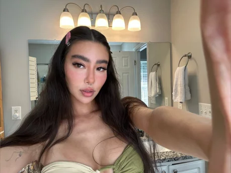 Photo of model @sabinachkaa