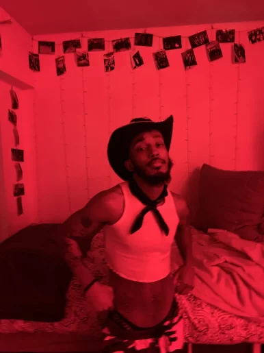 Photo of model @sadboi19