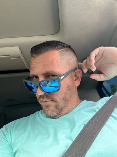 Photo of model @saltycaptain69