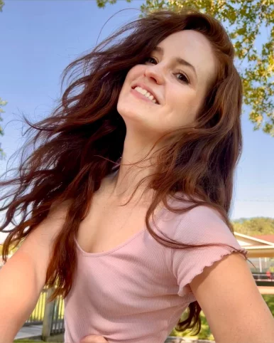 Photo of model @saltysweetcaroline