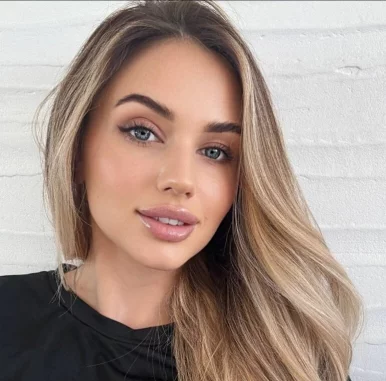 Photo of model @sandra_ss