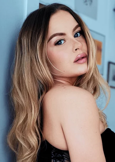 Photo of model @sanninget