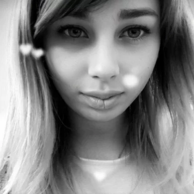 Photo of model @santanaa_strawberryyy