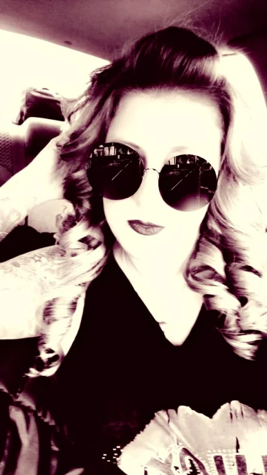 Photo of model @sapphirerose99