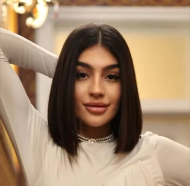 Photo of model @sara_bloom