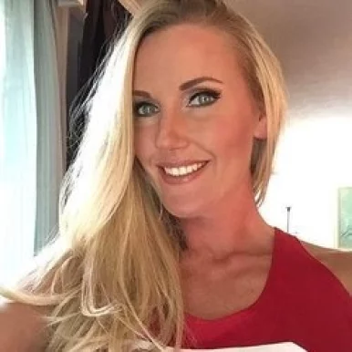 Photo of model @sarahpassions