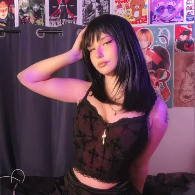 Photo of model @sarrahbeartv