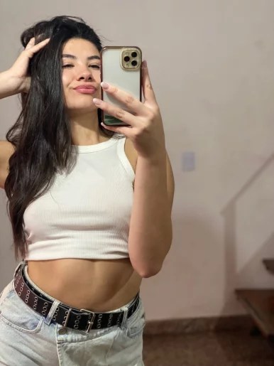 Photo of model @sashaislovee