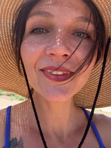 Photo of model @sassy.yoga77