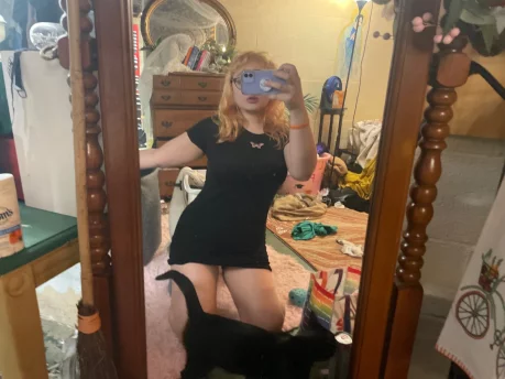 Photo of model @savi2555