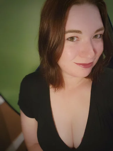 Photo of model @scarletstarkx