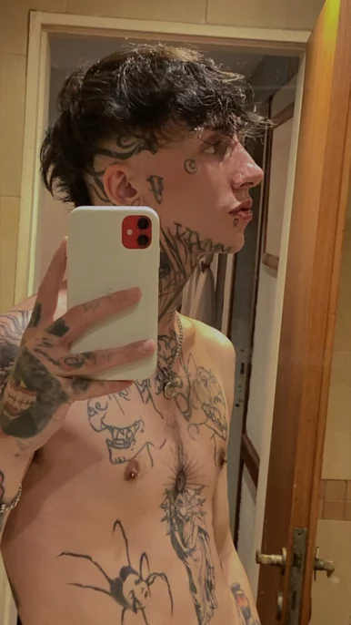 Photo of model @scottyy9