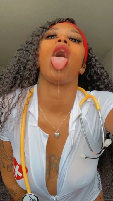 Photo of model @secretbarbie