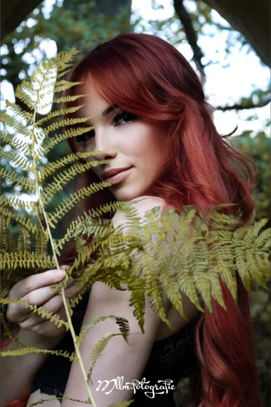 Photo of model @selina_frost