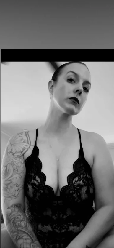 Photo of model @sendtonat