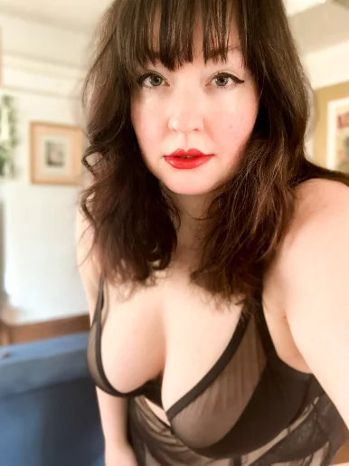 Photo of model @serenastorm