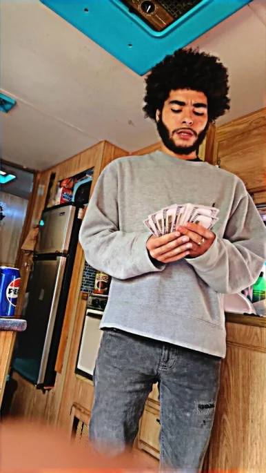 Photo of model @sevvysevv