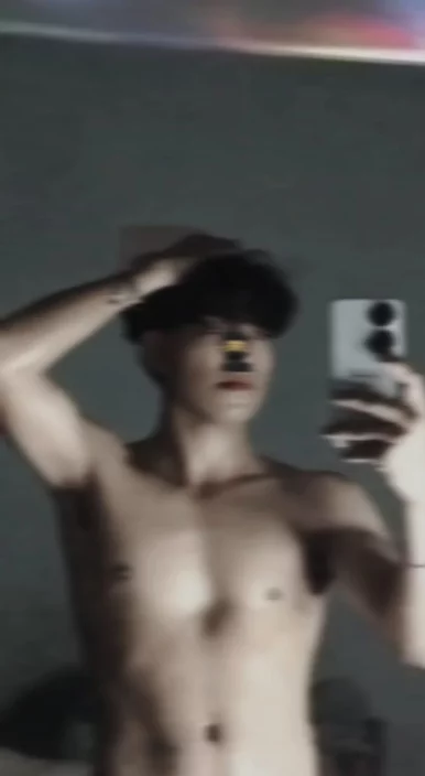 Photo of model @sexy_boy523137776