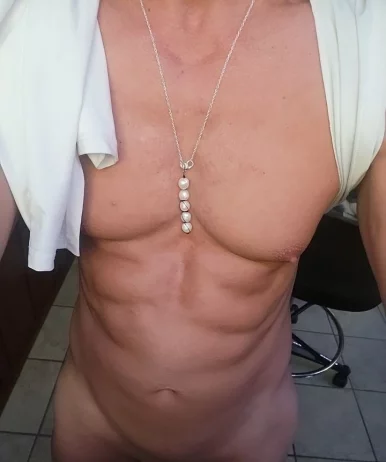 Photo of model @sexycapricorn2x