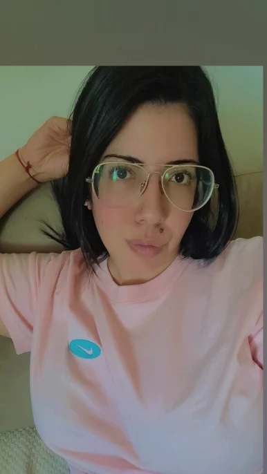 Photo of model @sexyjulieth