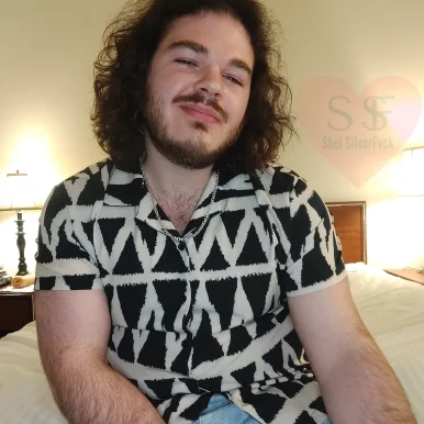 Photo of model @shelsilverfvck