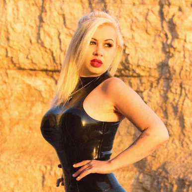 Photo of model @sheruinsmen