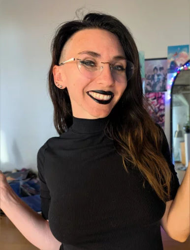 Photo of model @shygothsecrets