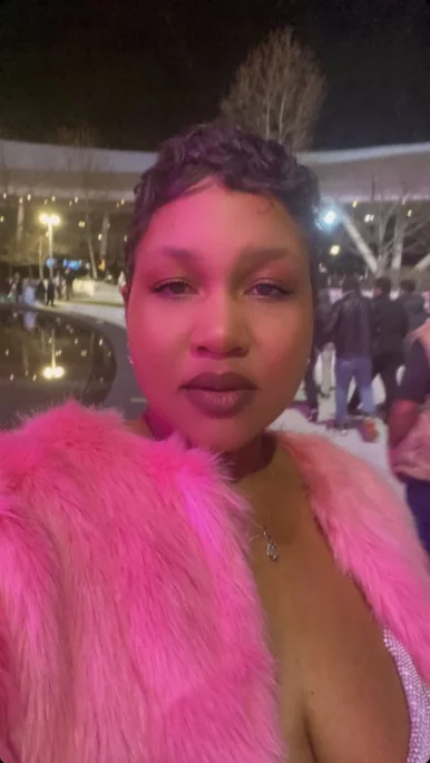 Photo of model @shythickie