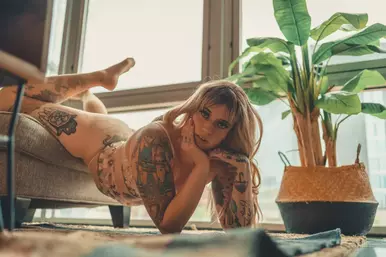 Photo of model @sinnabunny.premium