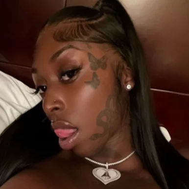 Photo of model @skybigga21