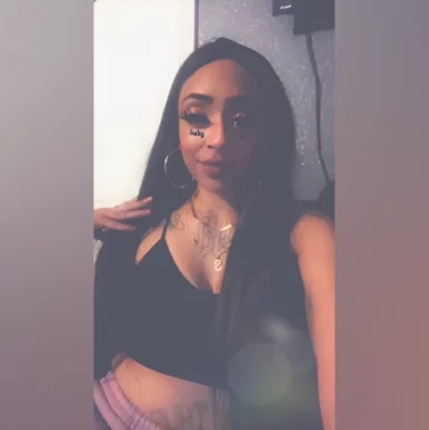 Photo of model @skymarijuana