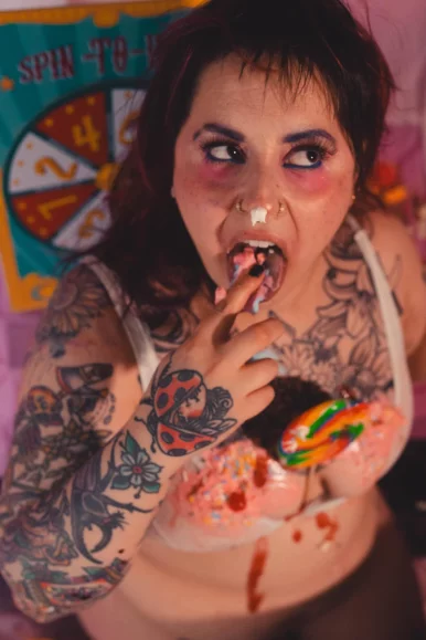 Photo of model @snaileytrailey