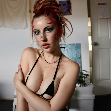 Photo of model @solar.snatch.free